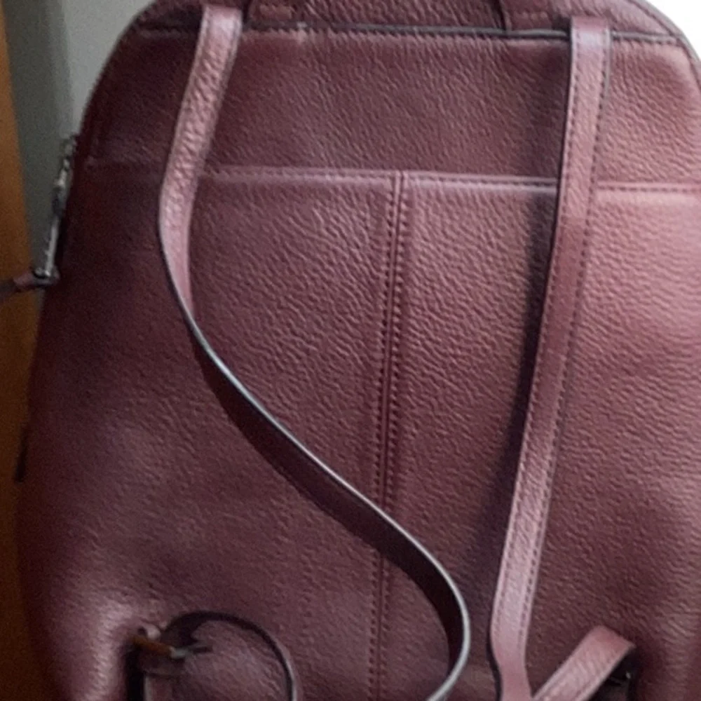 Calvin Klein leather backpack - Picture 4 of 16